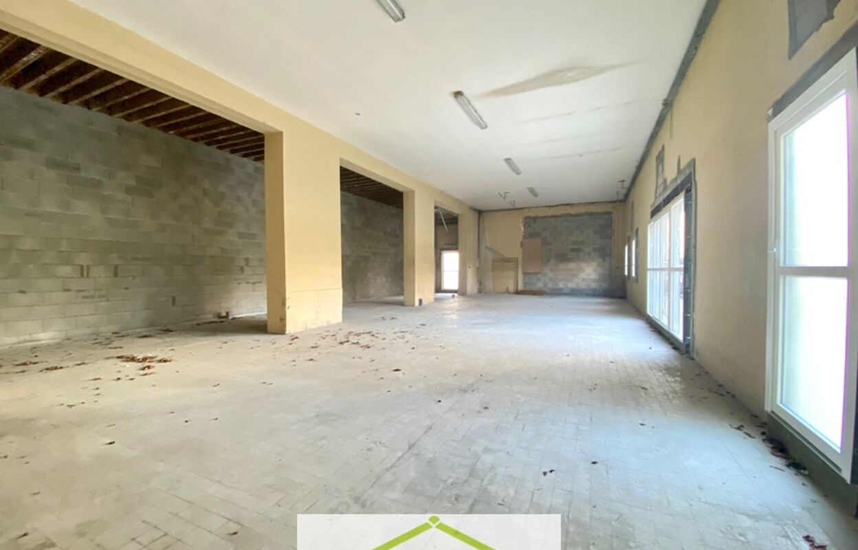 commerce 10 pièces 180 m2 à vendre à Les Abrets en Dauphiné (38490)