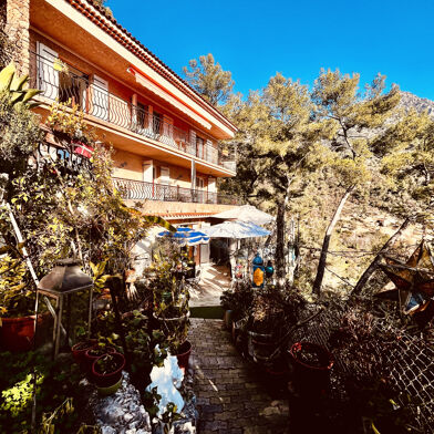 Maison 11 pièces 848000 €