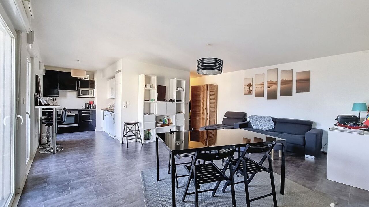 appartement 3 pièces 64 m2 à vendre à Ris-Orangis (91130)