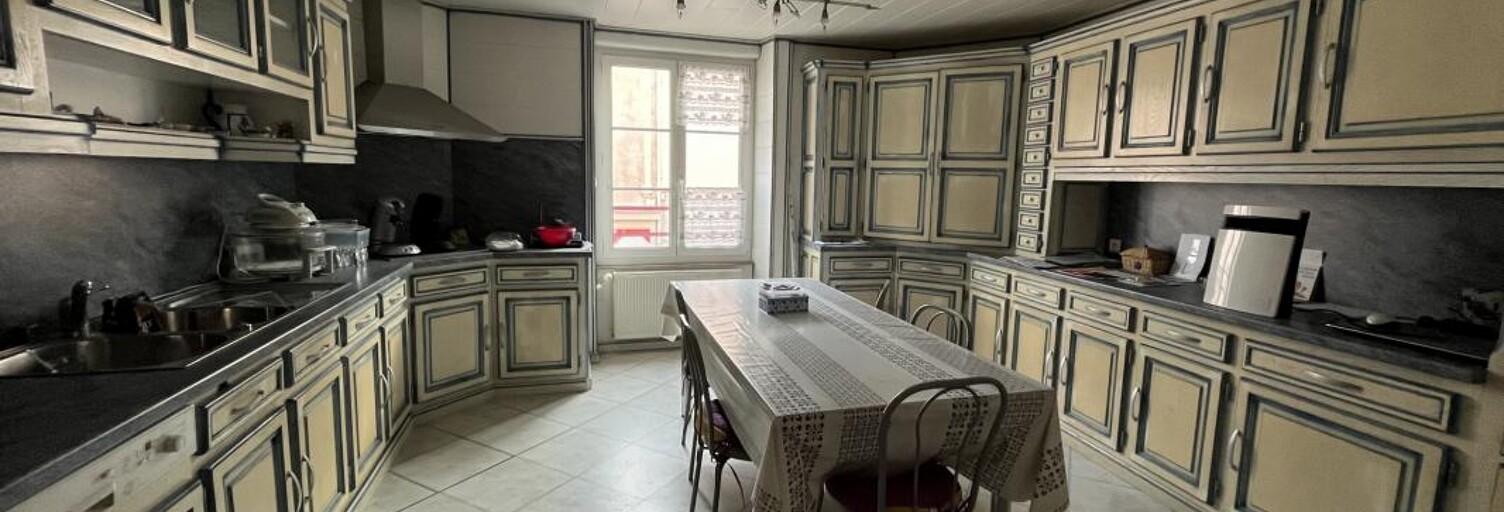 Maison 10 Pièces 202 m² à vendre à Bourbonne-les-Bains (52400)