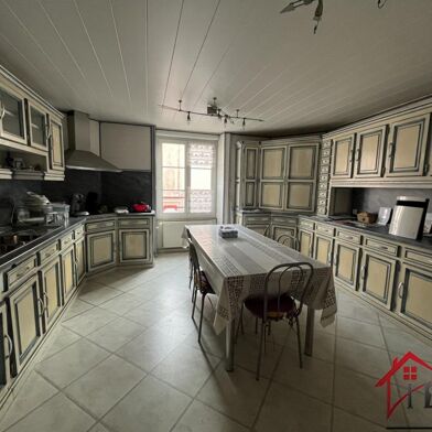 Maison 10 pièces 127000 €