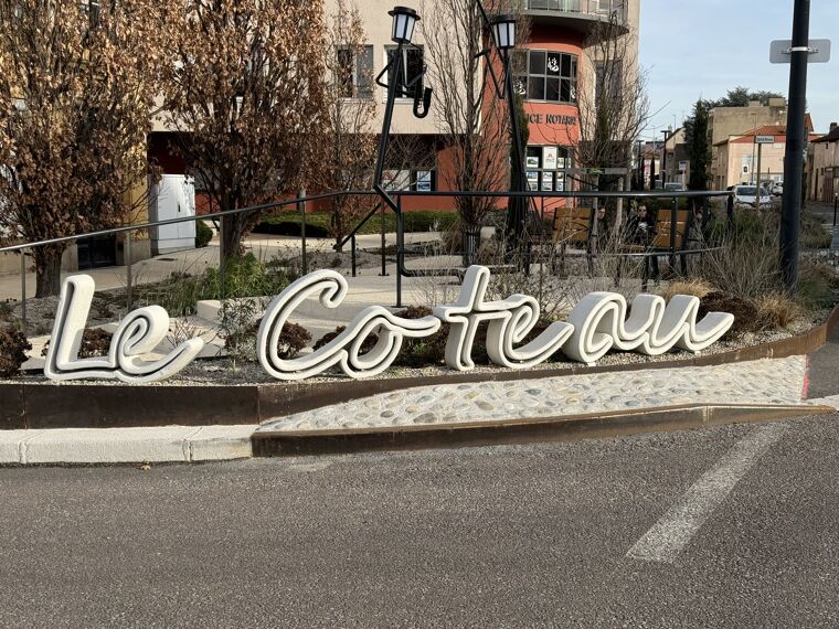 Terrain 203 m²