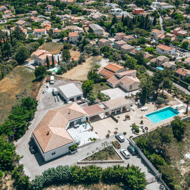 Maison 5 pièces 730000 €