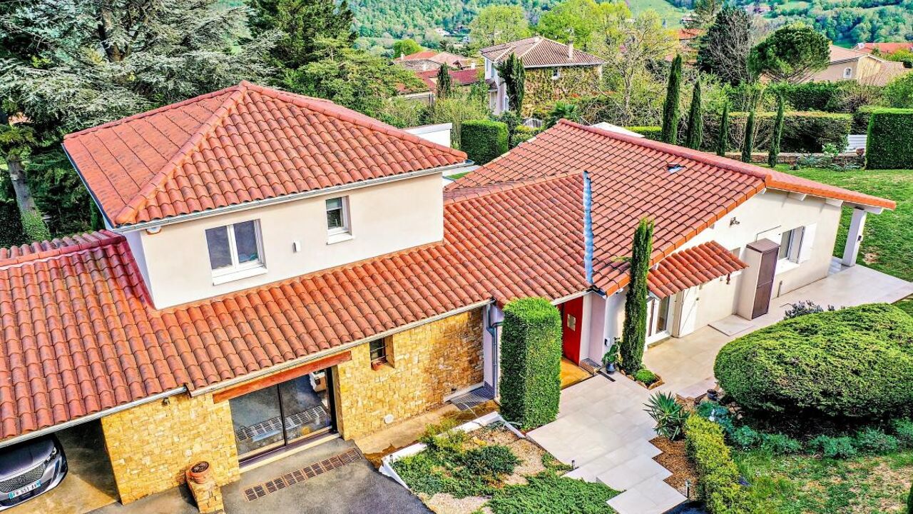 maison 5 pièces 280 m2 à vendre à Poleymieux-Au-Mont-d'Or (69250)