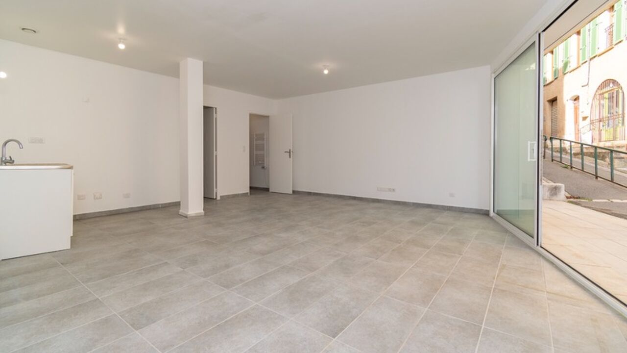 appartement 2 pièces 43 m2 à vendre à Pourrières (83910)