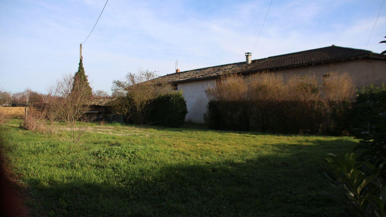 terrain  pièces 555 m2 à vendre à Saint-Didier-sur-Chalaronne (01140)