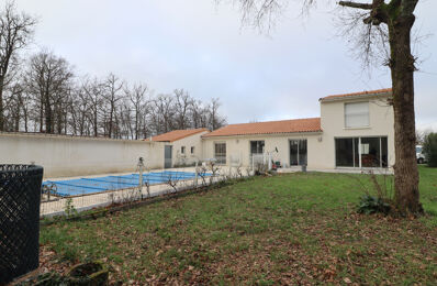 vente maison 665 000 € à proximité de Mortagne-sur-Gironde (17120)