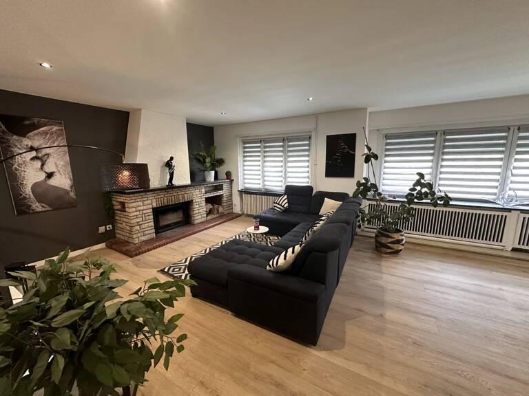 F6 MONTIGNY LES METZ 200M2 avec balcon terrasse — photo 1