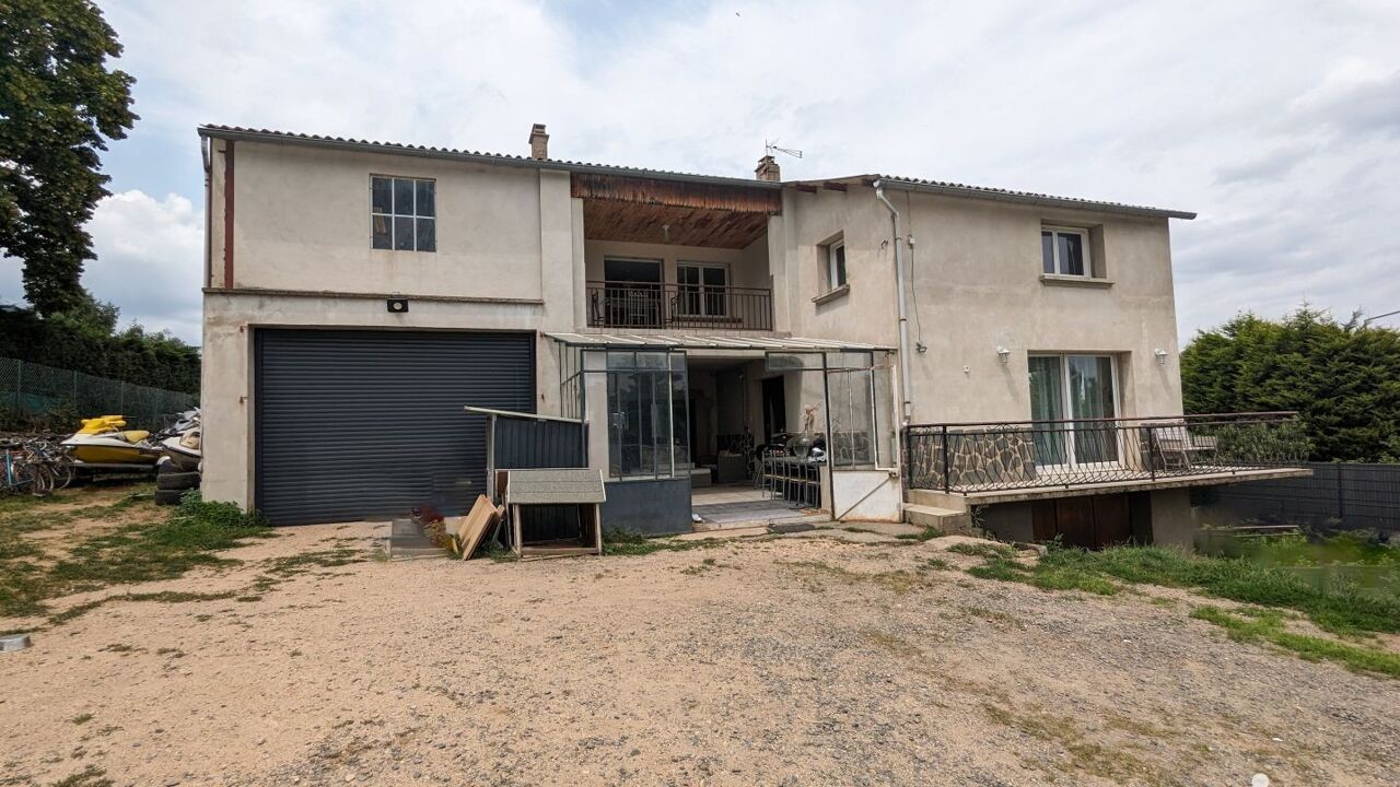 maison 7 pièces 190 m2 à vendre à Soleymieux (42560)