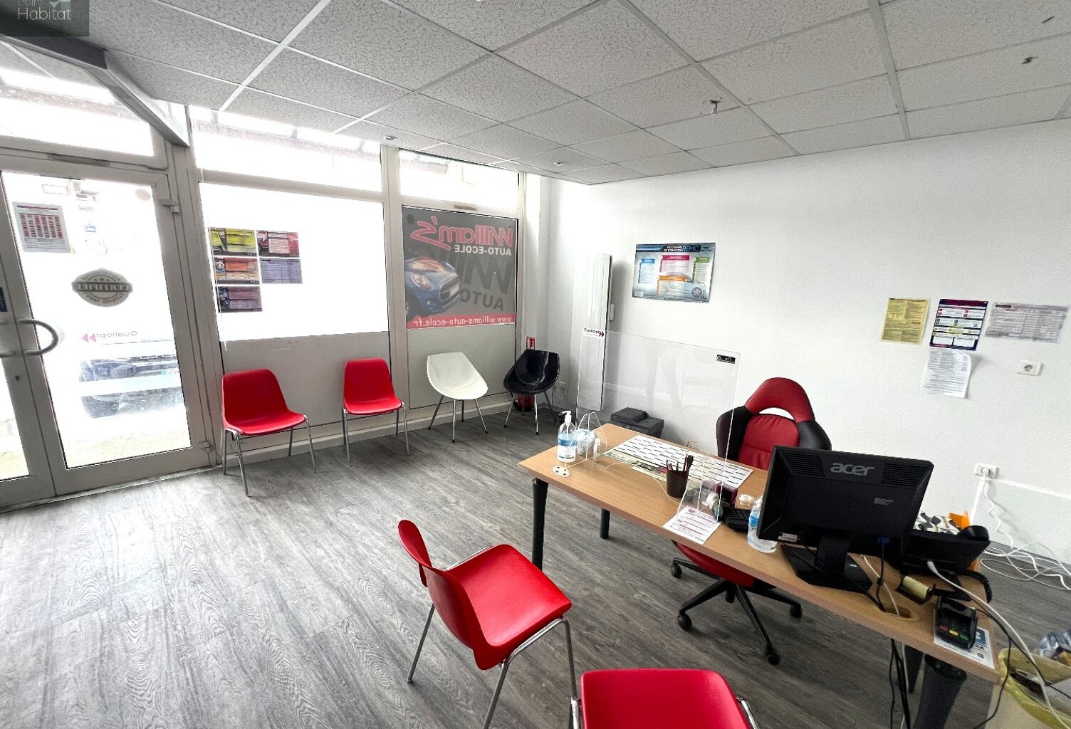 Local commercial LAGUIOLE — photo 1