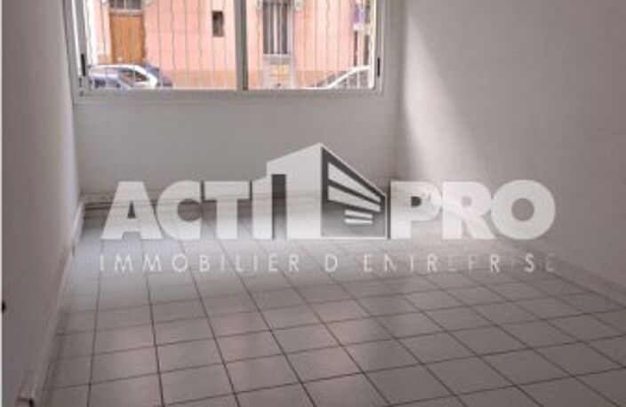 Bureaux à louer — photo 2
