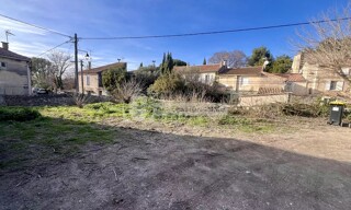 Terrain  268 m² à vendre à Fontvieille (13990)