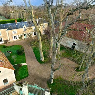 Maison 10 pièces 599000 €