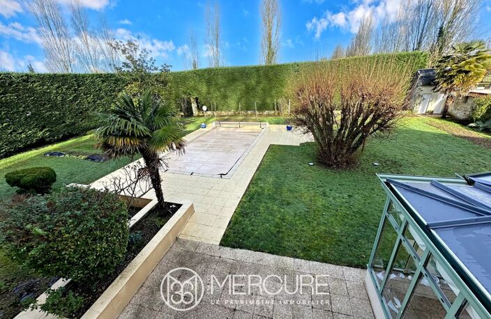LOGIS XIXe avec MAISON D'AMIS, PISCINE et DEPENDANCE — photo 4