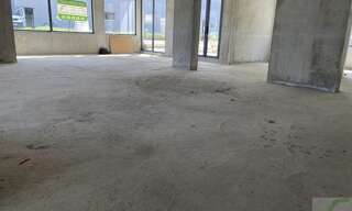 Commerce  198 m² à louer à Crolles (38920)