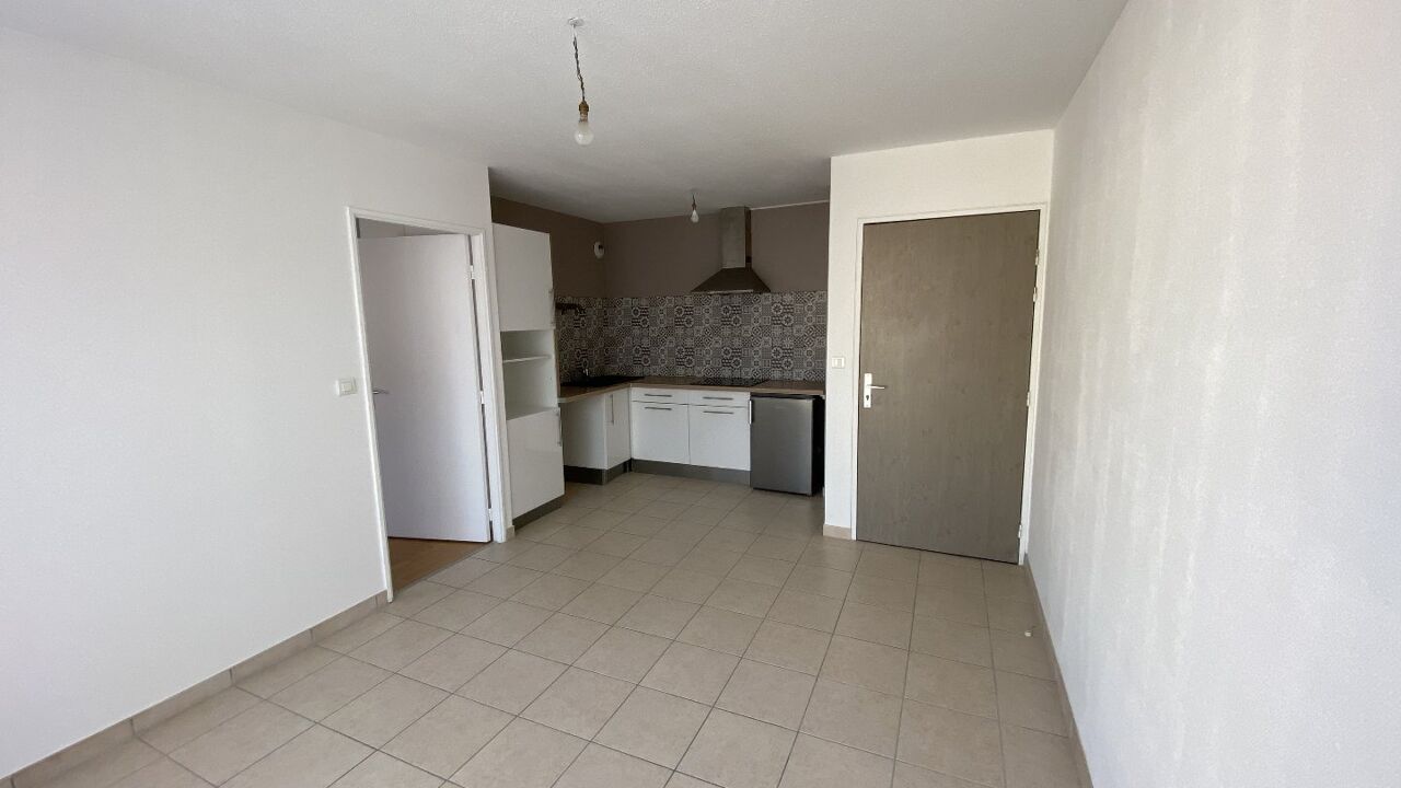 appartement 2 pièces 30 m2 à vendre à Luc-la-Primaube (12450)