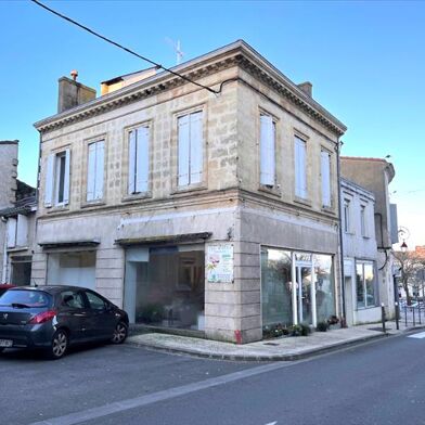 Immeuble  275600 €