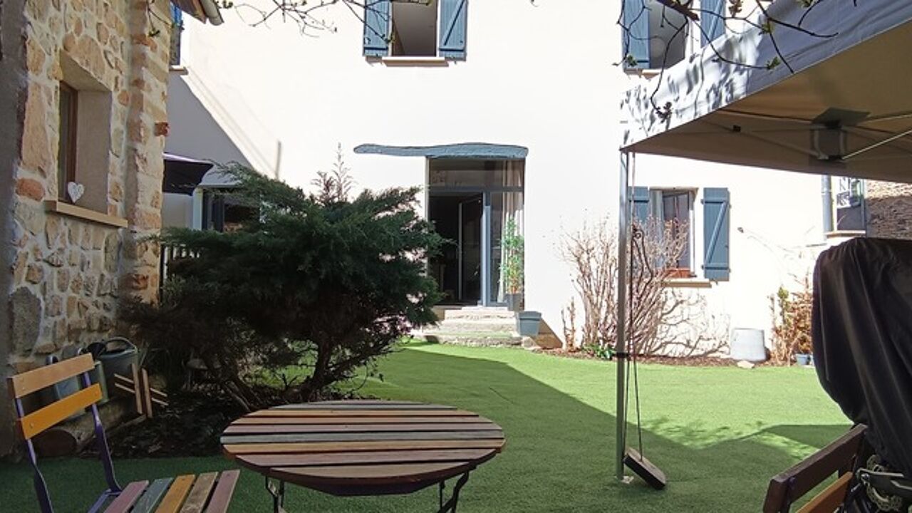 maison 6 pièces 151 m2 à vendre à Saint-Germain-Lembron (63340)