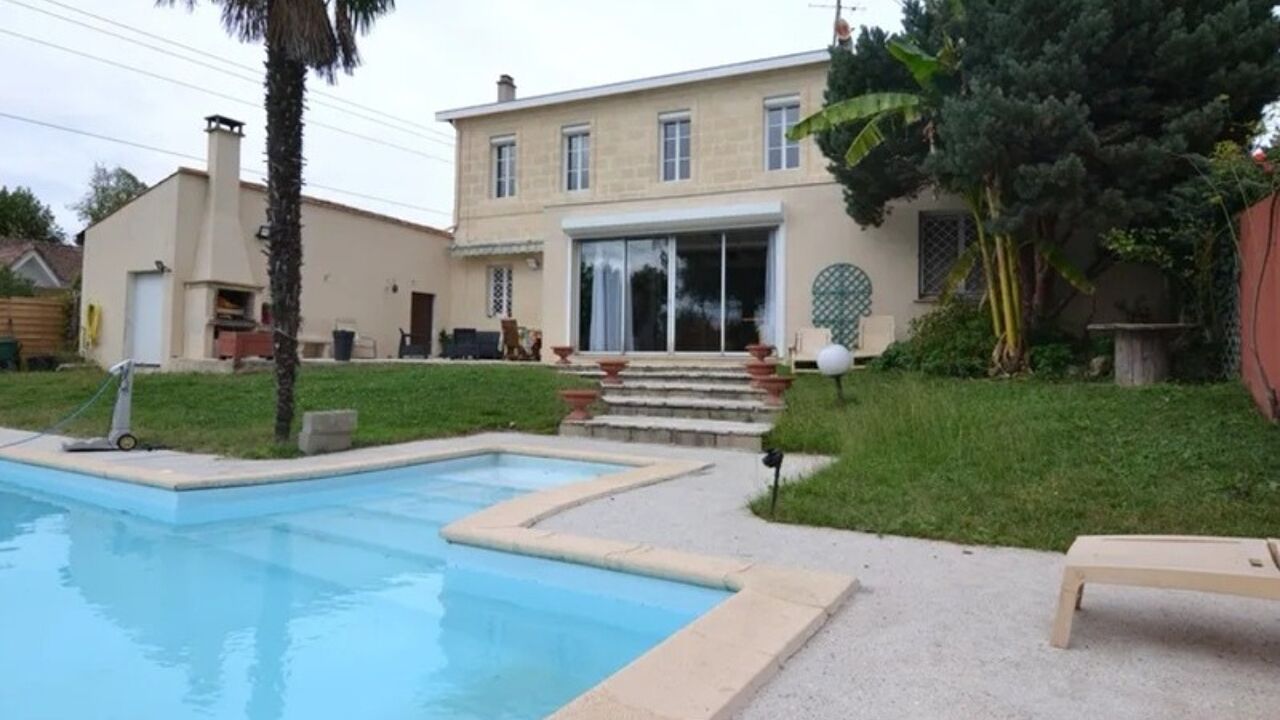 maison 6 pièces 186 m2 à vendre à Fargues-Saint-Hilaire (33370)
