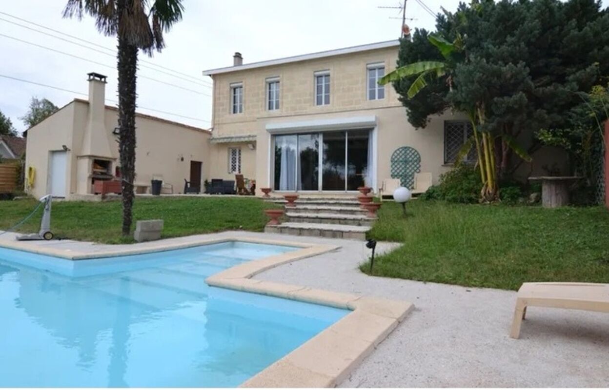 maison 6 pièces 186 m2 à vendre à Fargues-Saint-Hilaire (33370)