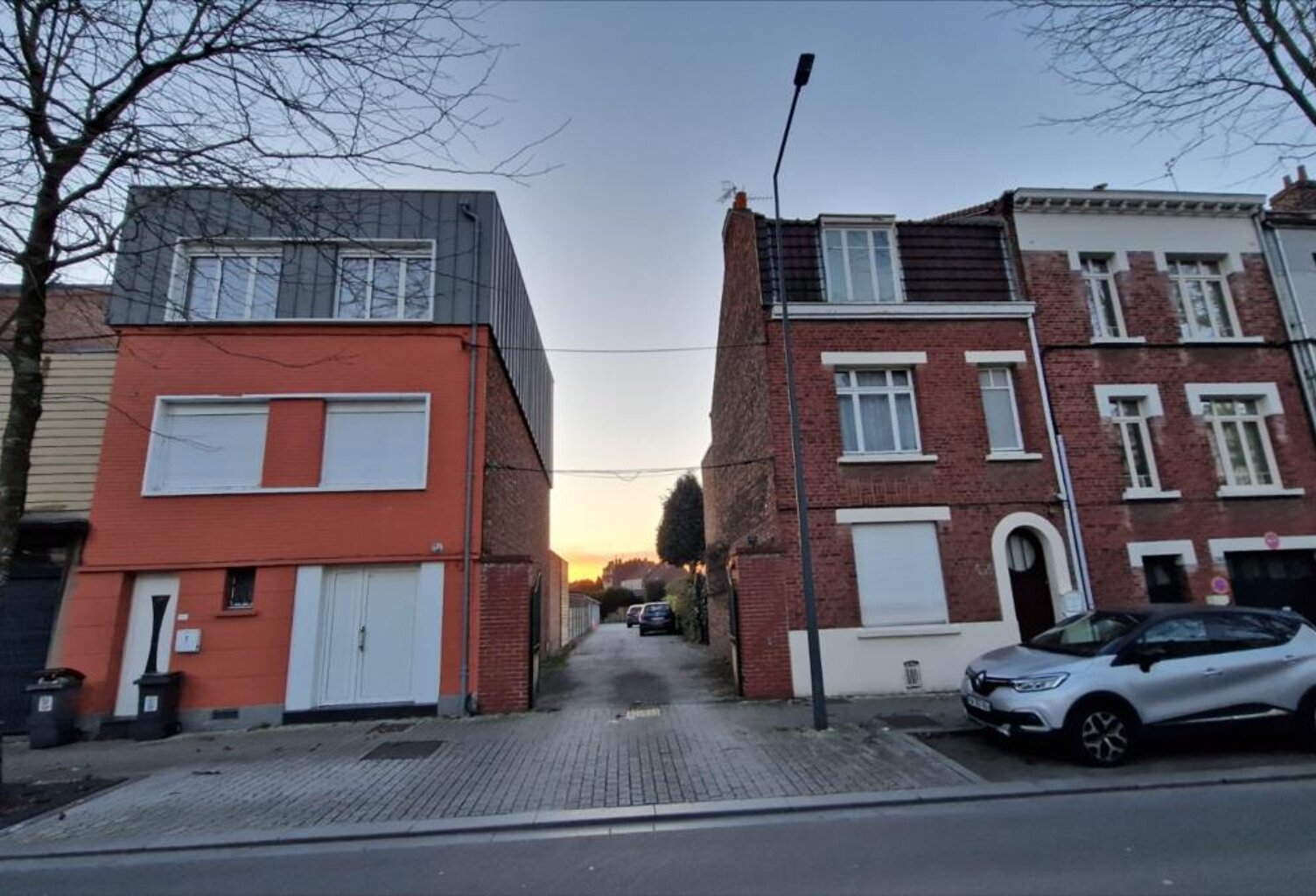 LAMBERSART - RUE DU BOURG -  ESPACE A CONSTRUIRE AU DESSUS D'UNE — photo 1