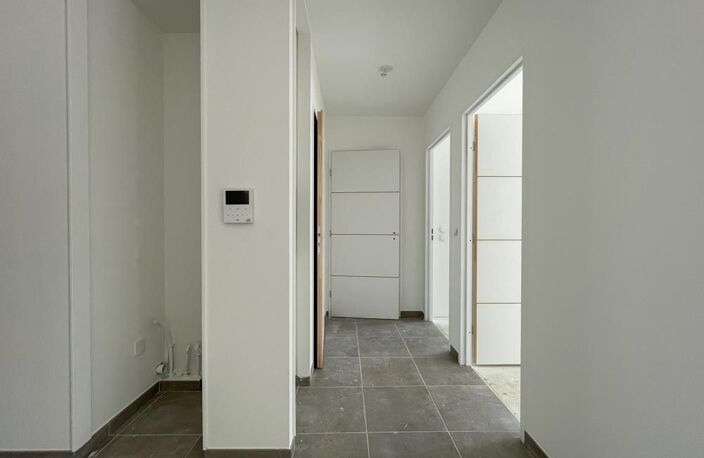 COGNIN - APPARTEMENT T3 DE 69.35 m² CARREZ AVEC BALCON — photo 5