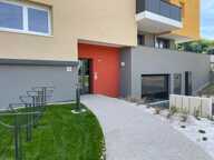 COGNIN - APPARTEMENT T3  DE 66.28 m² CARREZ REZ-DE-JARDIN AVEC TERRASSE DE 12.60 m² — photo 3