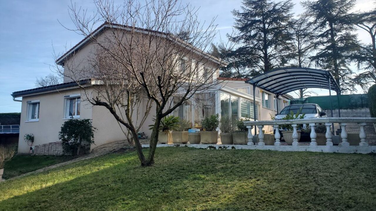 maison 7 pièces 200 m2 à vendre à Saint-Clair-du-Rhône (38370)