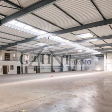 Local industriel 800 m²