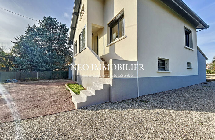 Maison en plateau à aménager, hyper centre de Francheville, — photo 2