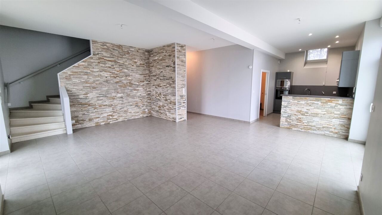 appartement 5 pièces 151 m2 à louer à Montaut (09700)