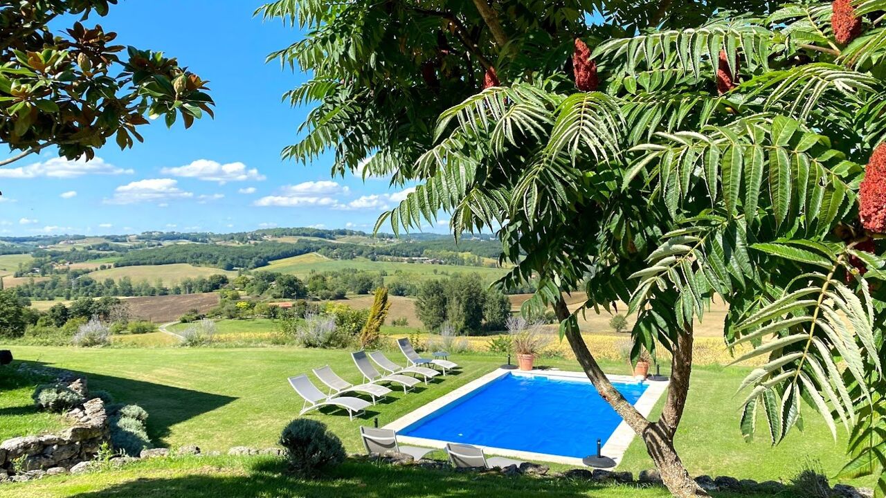 maison 8 pièces 281 m2 à vendre à Montpezat-de-Quercy (82270)