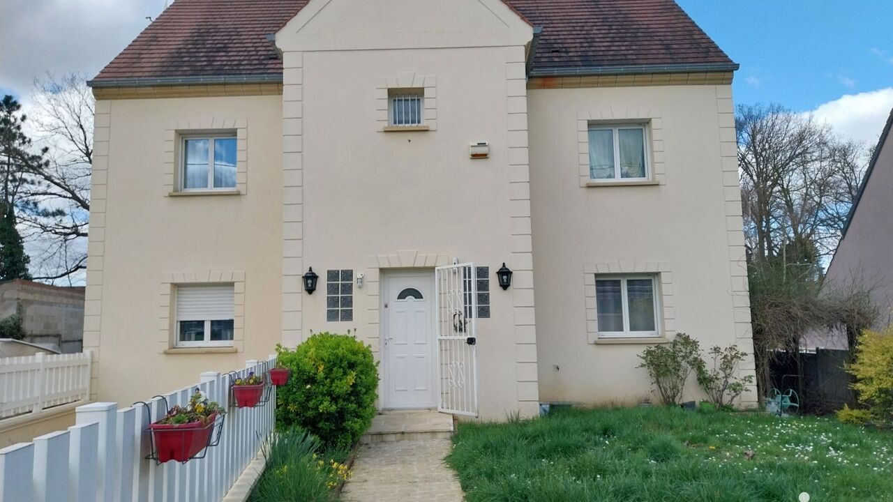 maison 6 pièces 210 m2 à vendre à Claye-Souilly (77410)