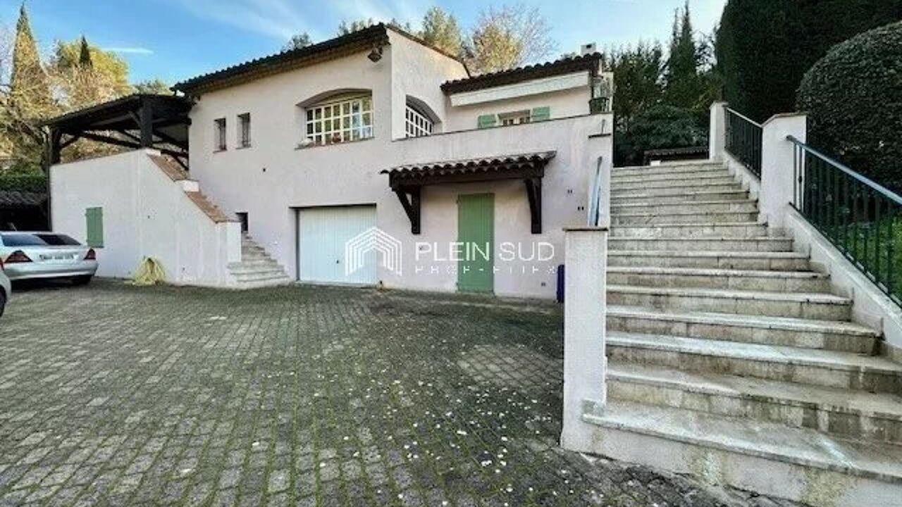 maison 6 pièces 220 m2 à vendre à Grasse (06130)