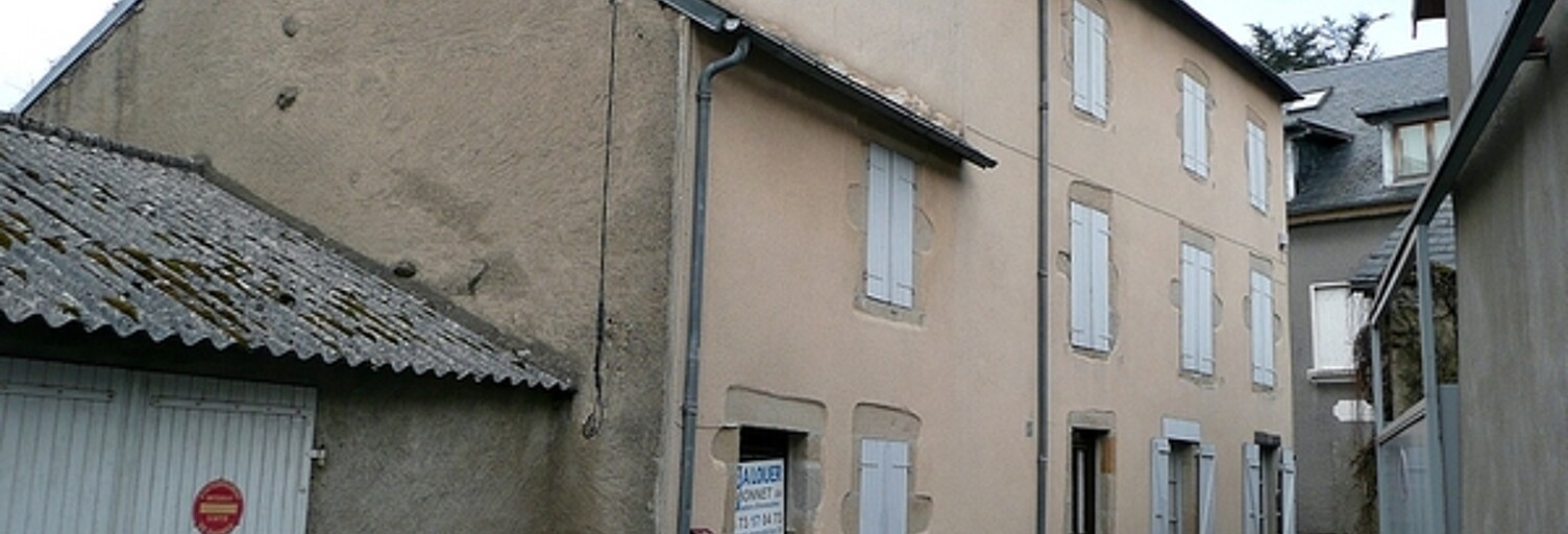 Maison 3 Pièces 43 m² à louer à Saint-Gervais-d'Auvergne (63390)