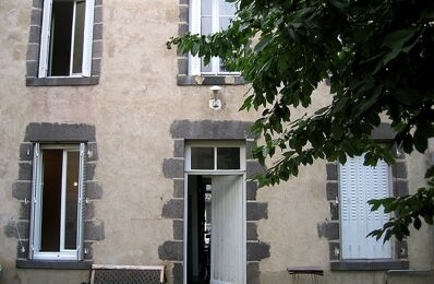 location appartement 330 € CC /mois à proximité de Aulnat (63510)