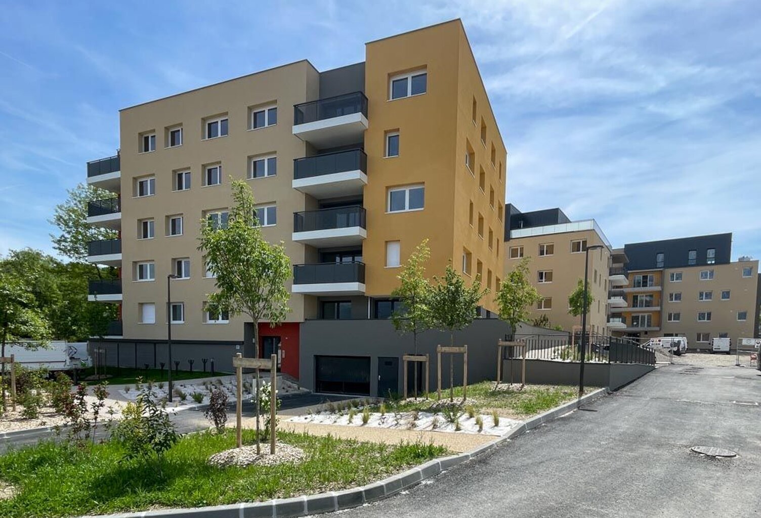 COGNIN - APPARTEMENT T5, DE 101.36 m² CARREZ AVEC TERRASSE DE 62.47 m² — photo 1