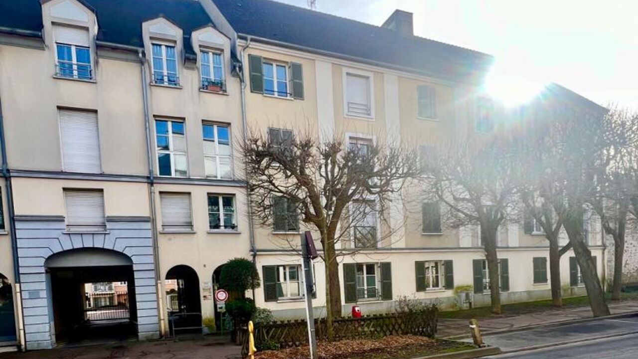 appartement 2 pièces 38 m2 à vendre à Brie-Comte-Robert (77170)
