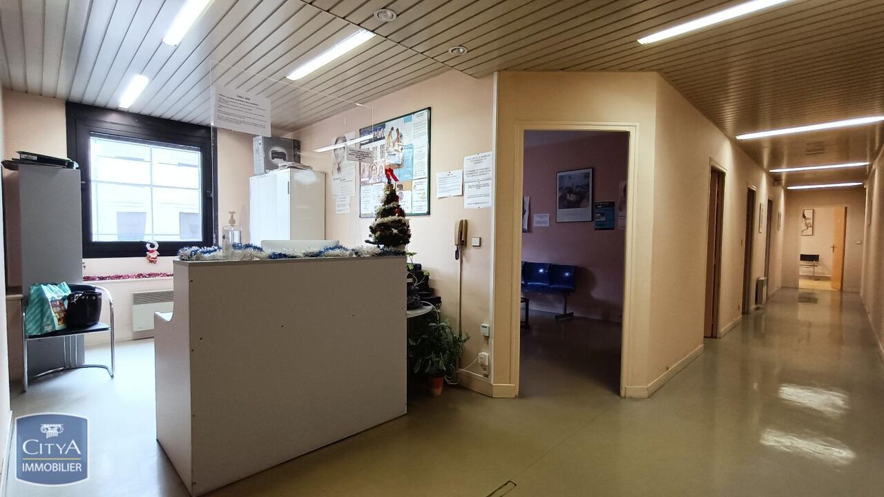 bureau 6 pièces  m2 à louer à Châteauroux (36000)