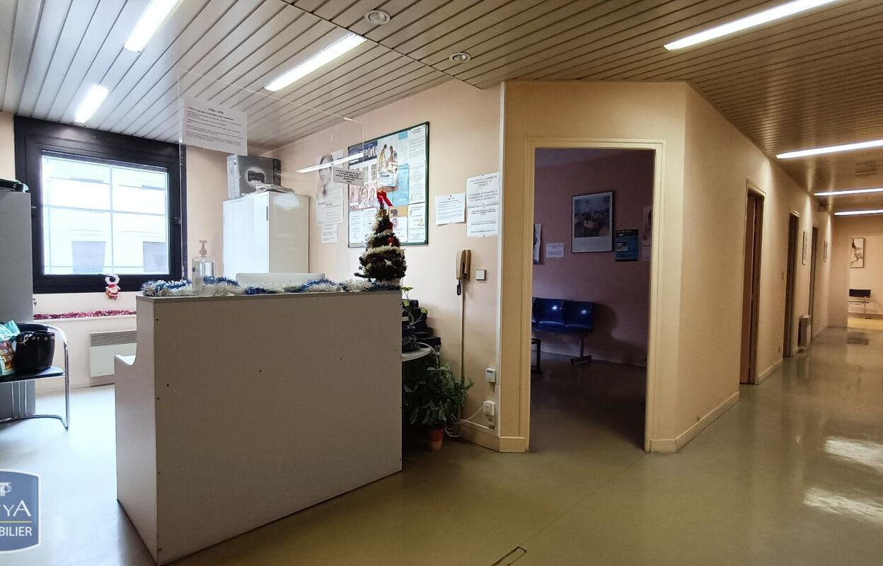 bureau 6 pièces  m2 à louer à Châteauroux (36000)