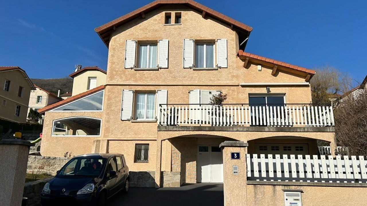 maison 6 pièces 130 m2 à vendre à Vals-Près-le-Puy (43750)