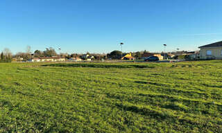 Terrain  876 m² à vendre à Verdun-sur-Garonne (82600)