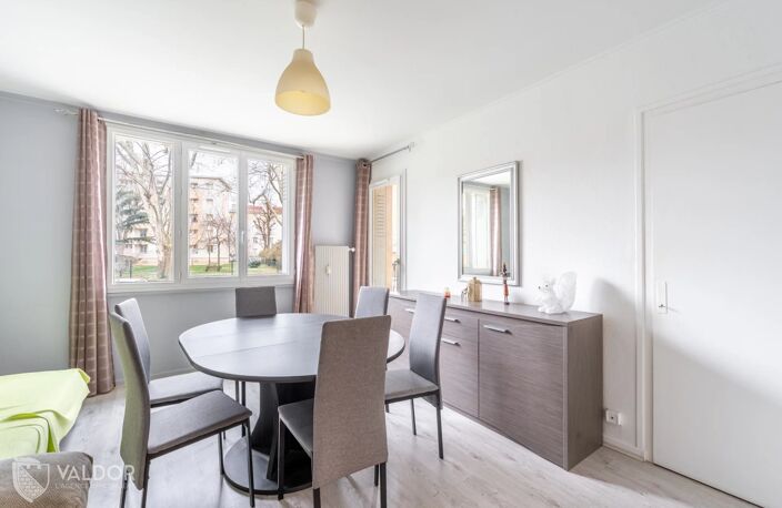 VILLEFRANCHE-SUR-SAÔNE - APPARTEMENT 3 PIECES — photo 2