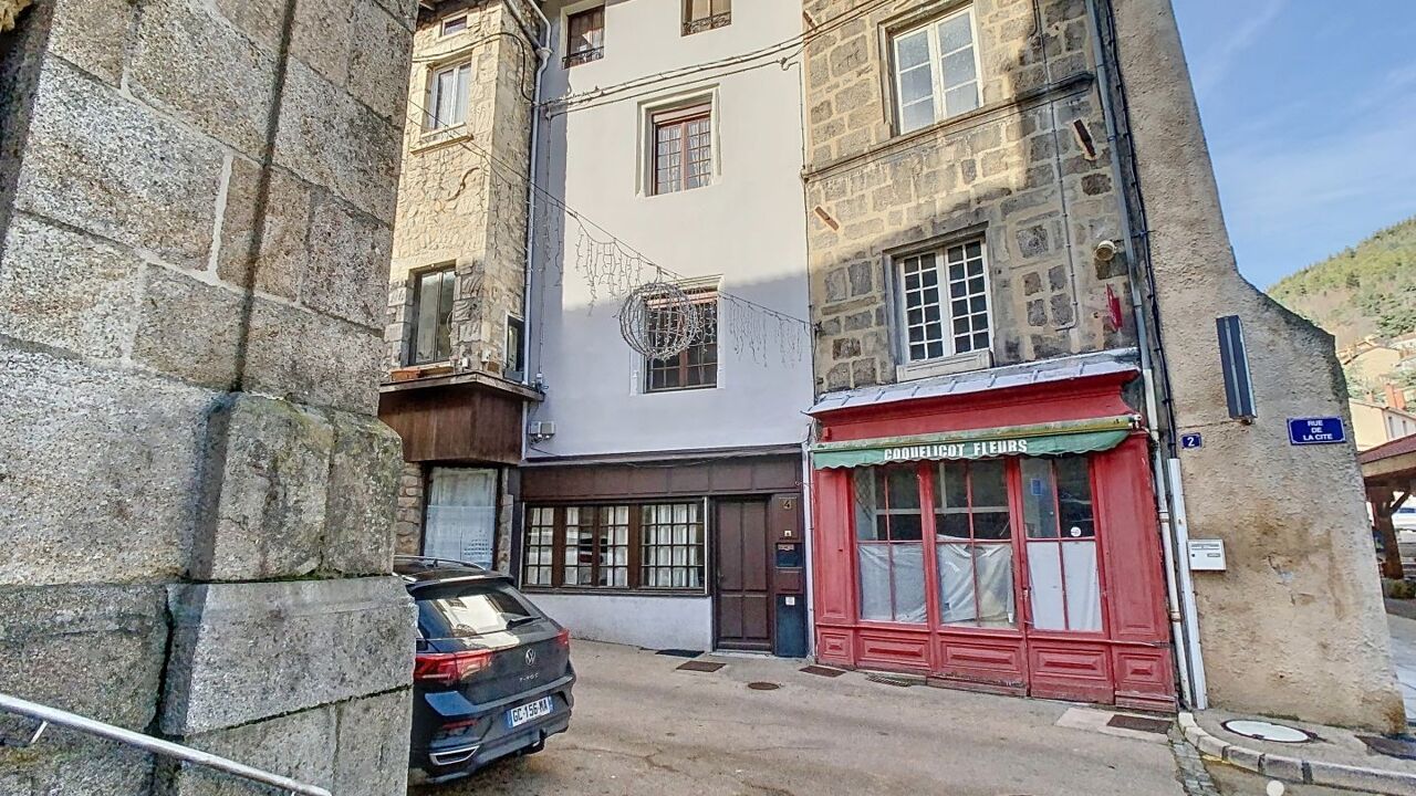 maison 6 pièces 137 m2 à vendre à Bourg-Argental (42220)