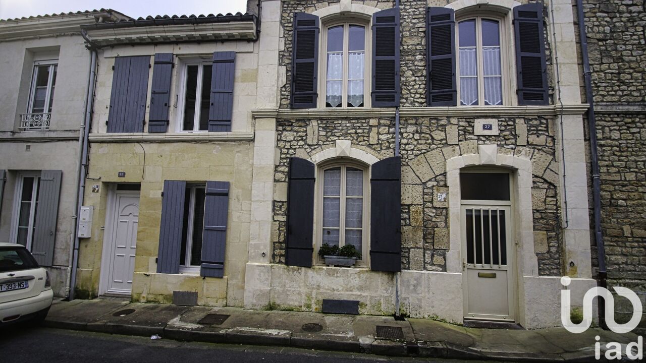 maison 6 pièces 127 m2 à vendre à Saint-Jean-d'Angély (17400)