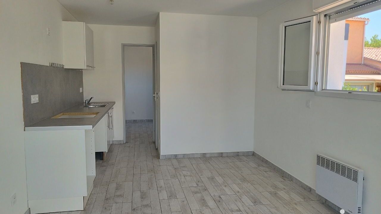 appartement 2 pièces 27 m2 à vendre à La Londe-les-Maures (83250)