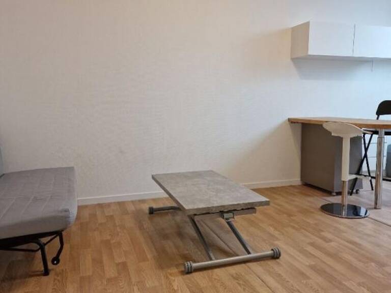 STUDIO renové sans frais d'agence — photo 1