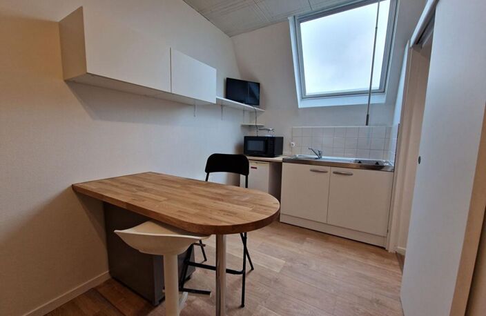 STUDIO renové sans frais d'agence — photo 2
