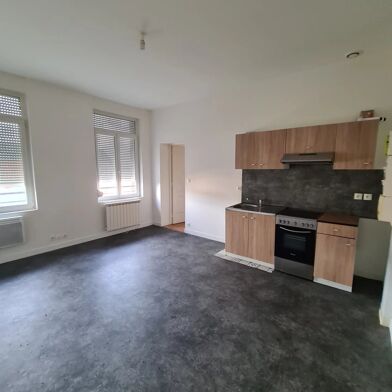 Appartement  370 €