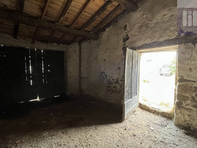 Garage — photo 1